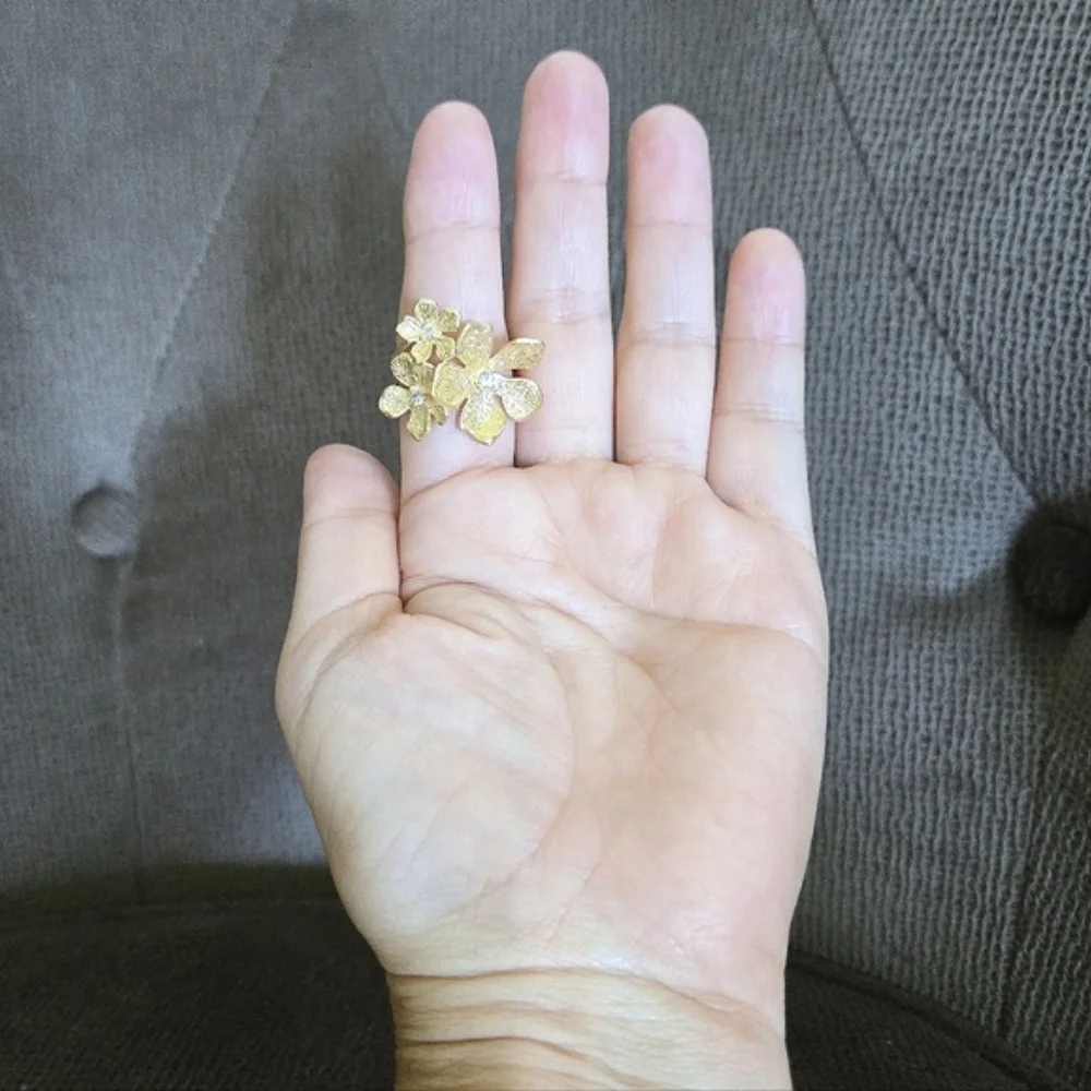 Mia Fiore Textured Gold💛 Triple3️⃣ Blossom🌸 Ring💍 - NWT - Picture 15 of 16